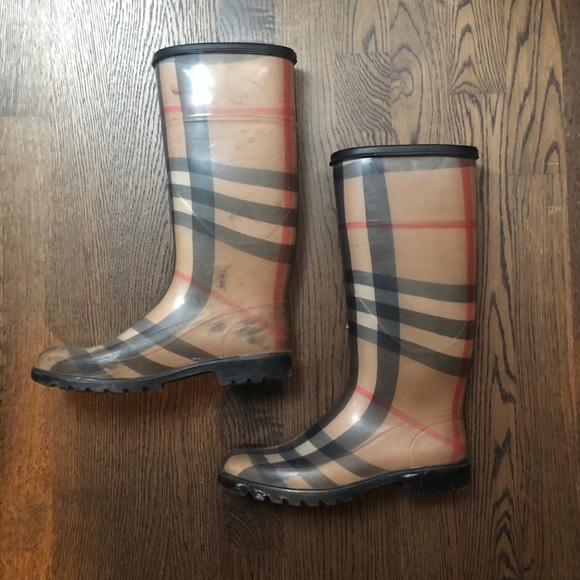 AUTHENTIC BURBERRY RAINBOOTS FOR SALE - Picture 3 of 6